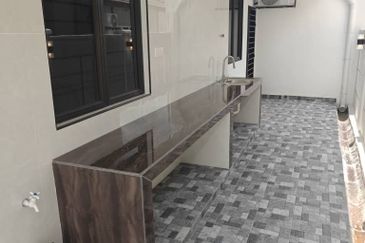 Bandar Tun Hussein Onn