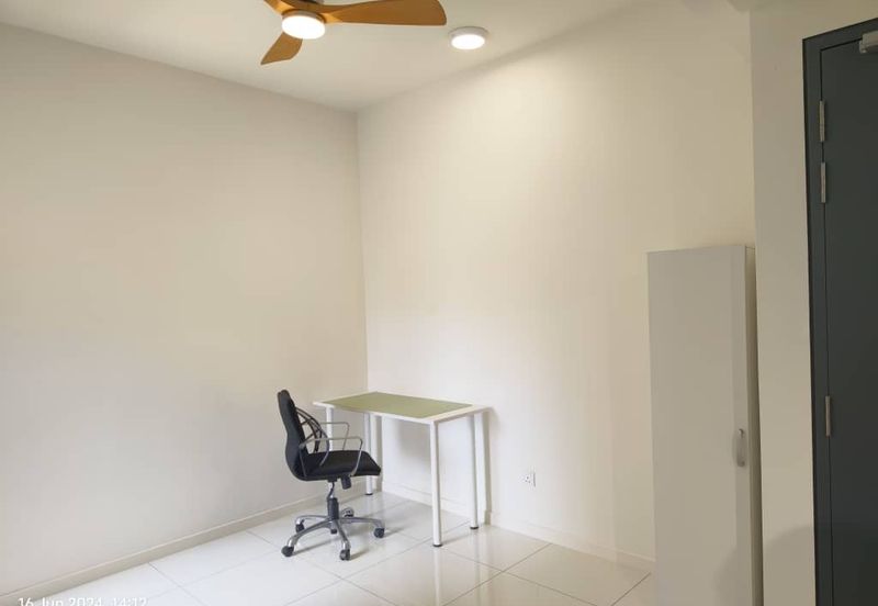 Emerald 9 Condominium