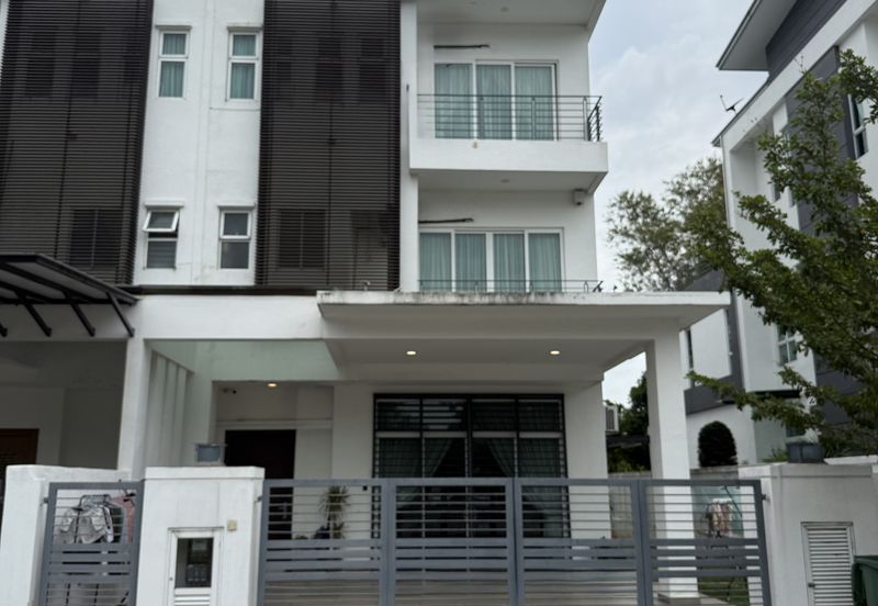 Suria Villa @ Sungai Long