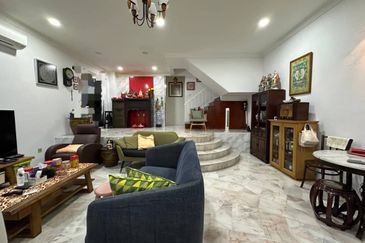 SL7, Bandar Sungai Long