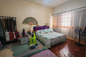 SL7, Bandar Sungai Long