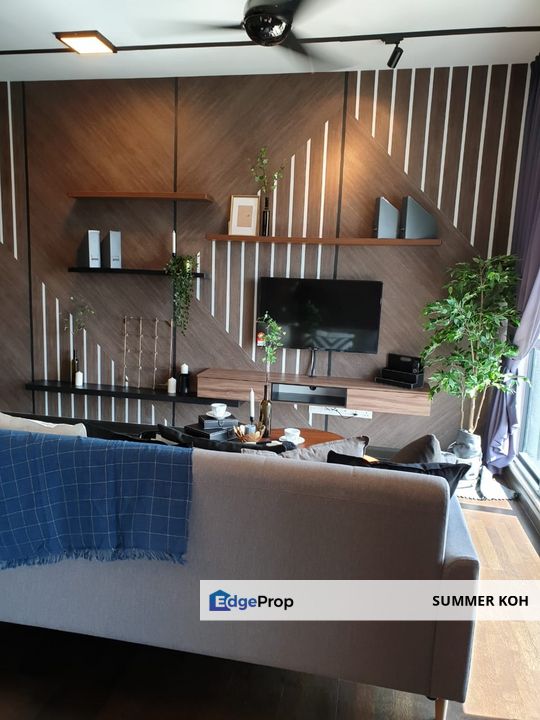 V Residence Suits, Sunway Velocity FOR SALE, Prime Location, Walking distance to MRT, shopping, Medical centre. high ROI, Kuala Lumpur, Cheras
