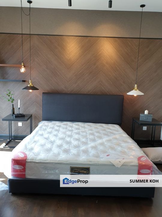 V Residence Suits, Sunway Velocity FOR SALE, Prime Location, Walking distance to MRT, shopping, Medical centre. high ROI, Kuala Lumpur, Cheras