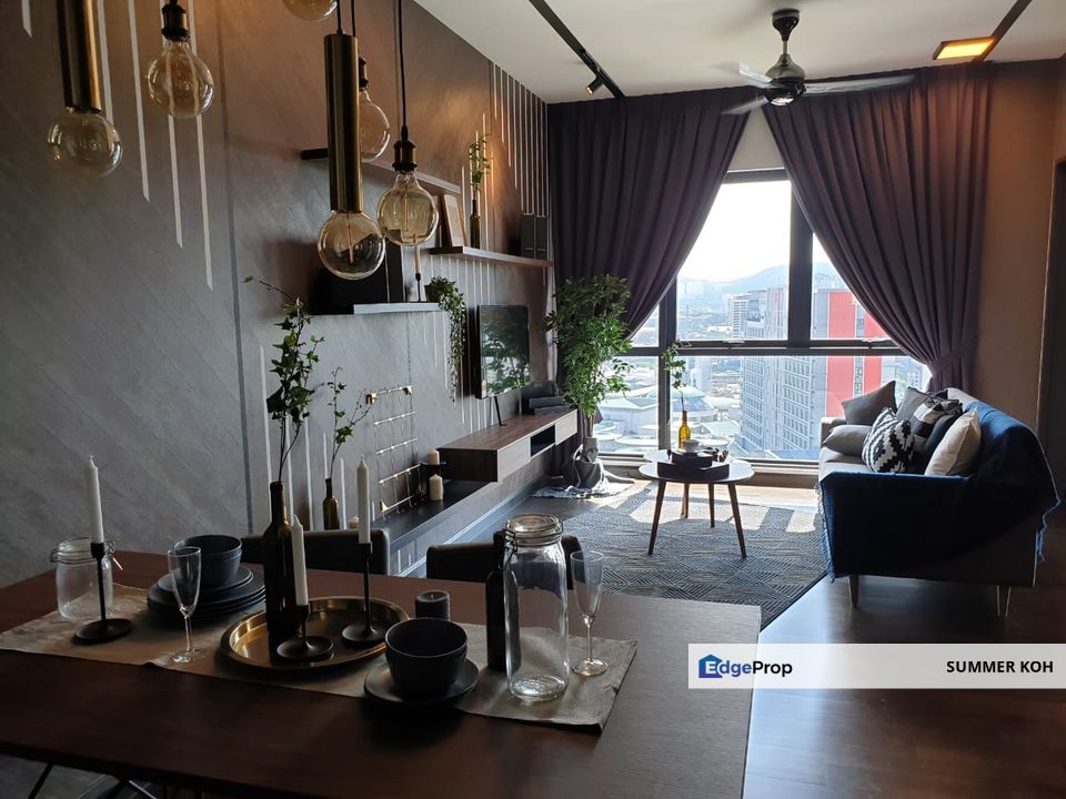 V Residence Suits, Sunway Velocity FOR SALE, Prime Location, Walking distance to MRT, shopping, Medical centre. high ROI, Kuala Lumpur, Cheras