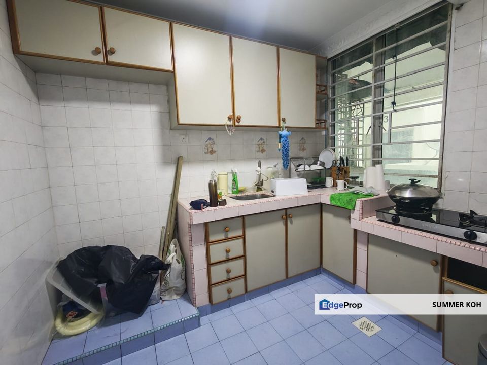 Apartment Bustan Shamelin, Cheras For Sale, cheap, good location, with lift, Kuala Lumpur, Cheras