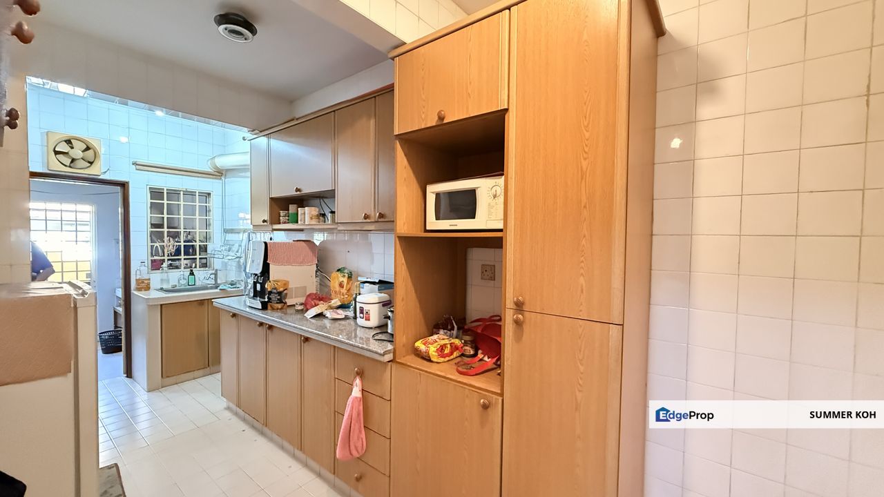 Taman Bukit Belimbing Seri Kembangan Balakong, 2 Storey Terrace For Sale, move in condition, freehold, Selangor, Seri Kembangan