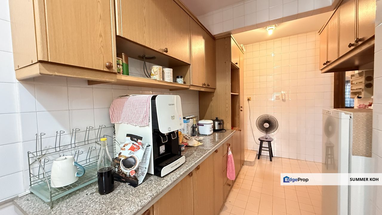 Taman Bukit Belimbing Seri Kembangan Balakong, 2 Storey Terrace For Sale, move in condition, freehold, Selangor, Seri Kembangan