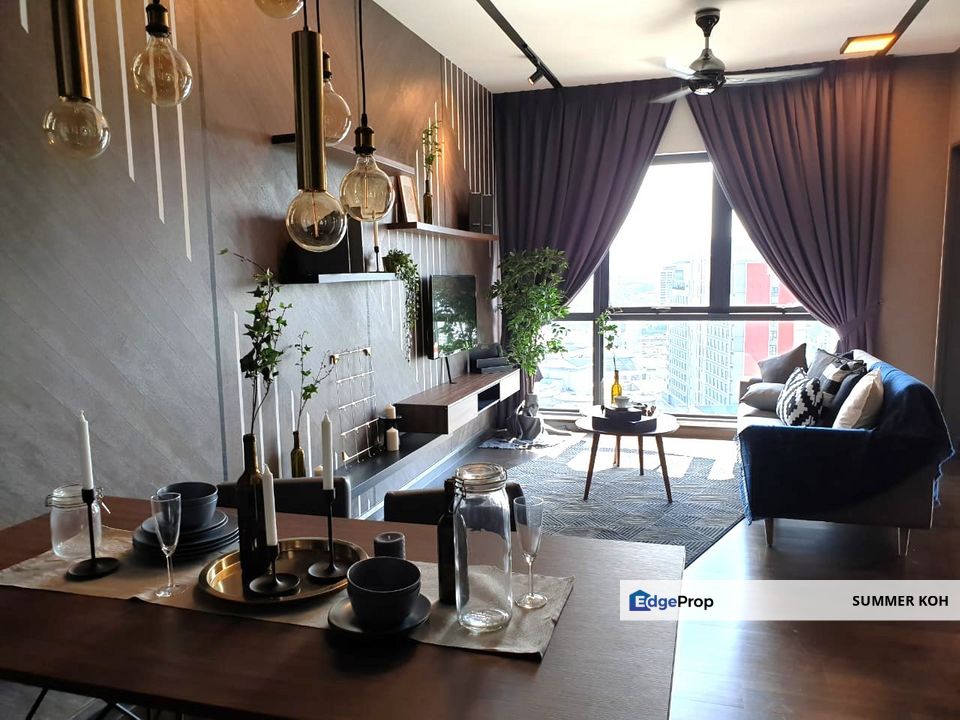 V Residence Suits, Sunway Velocity FOR SALE, Prime Location, Walking distance to MRT, shopping Mall, Medical centre, University, Kuala Lumpur, Cheras