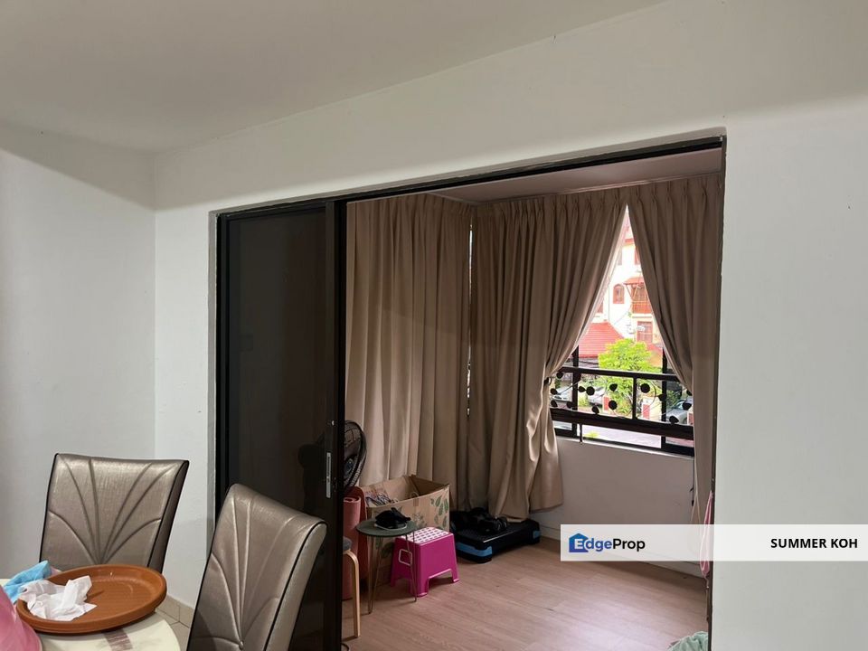 Villa Laman Tasik, Bandar Sri Permaisuri Cheras, Upper Unit End Lot Townhouse For Sale, 3 Balcony, Fully Furnished & Renovation, Strategic Location, Kuala Lumpur, Cheras