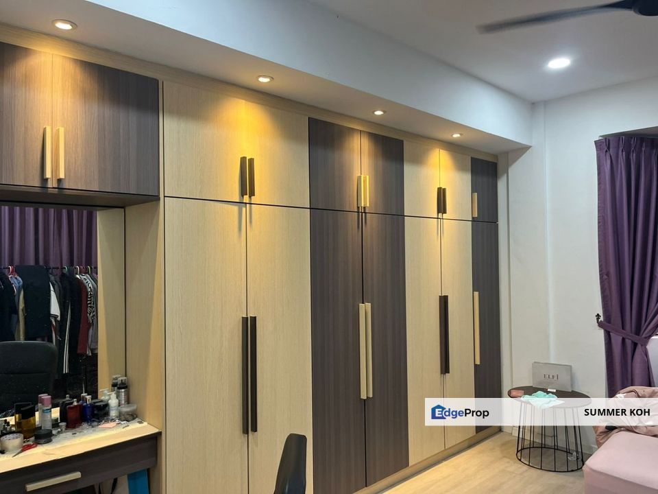 Villa Laman Tasik, Bandar Sri Permaisuri Cheras, Upper Unit End Lot Townhouse For Sale, 3 Balcony, Fully Furnished & Renovation, Strategic Location, Kuala Lumpur, Cheras