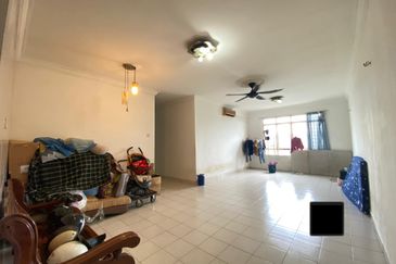 Pangsapuri Bayu Suria (Summerfields Apartments)