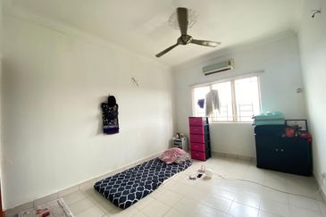 Pangsapuri Bayu Suria (Summerfields Apartments)