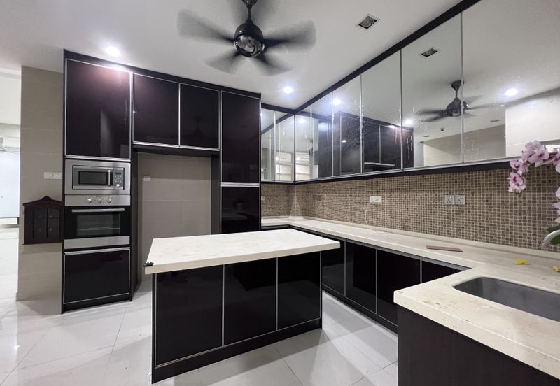 Avenue 6, Bandar Tun Hussein Onn