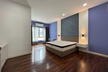 3sty bungalow @ Taming Mutiara 2,Bandar Sungai Long 