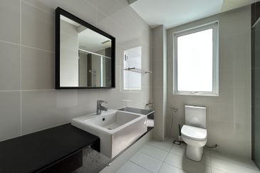 3sty bungalow @ Taming Mutiara 2,Bandar Sungai Long 