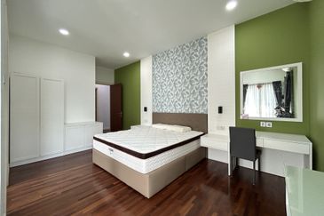 3sty bungalow @ Taming Mutiara 2,Bandar Sungai Long 