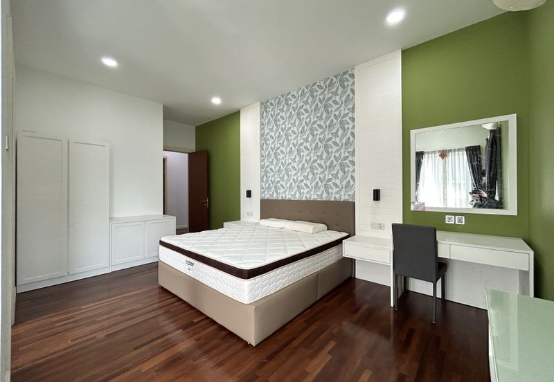 3sty bungalow @ Taming Mutiara 2,Bandar Sungai Long 