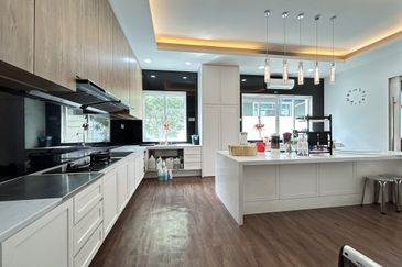 3sty bungalow @ Taming Mutiara 2,Bandar Sungai Long 