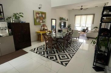 Parkfield Residences, Tropicana Heights