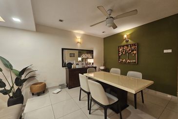 SL 4, Bandar Sungai Long