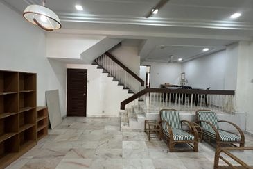 Happy Garden (Taman Gembira)