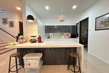 Jadite Suites @ Jade Hills