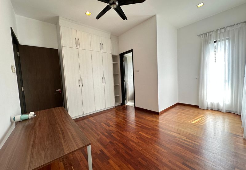 Jadite Suites @ Jade Hills