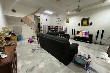 SL7, Bandar Sungai Long