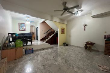 SL 11, Bandar Sungai Long