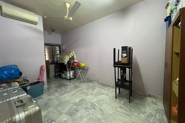 SL 11, Bandar Sungai Long