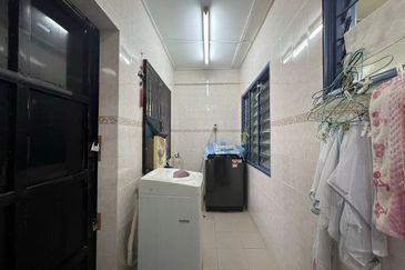 SL 11, Bandar Sungai Long