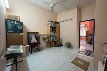 SL 11, Bandar Sungai Long