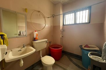 SL 11, Bandar Sungai Long