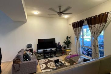 Parkfield Residences, Tropicana Heights