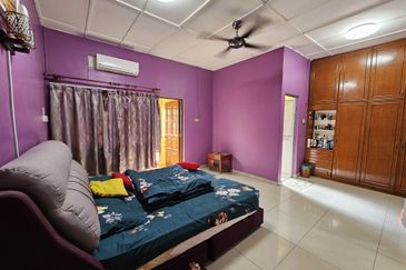 SL7, Bandar Sungai Long