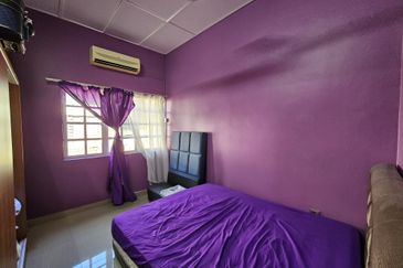 SL7, Bandar Sungai Long