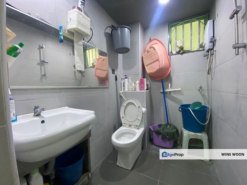 Extended Ground Floor Townhouse @ Taman Bukit Saga , Selangor, Ampang