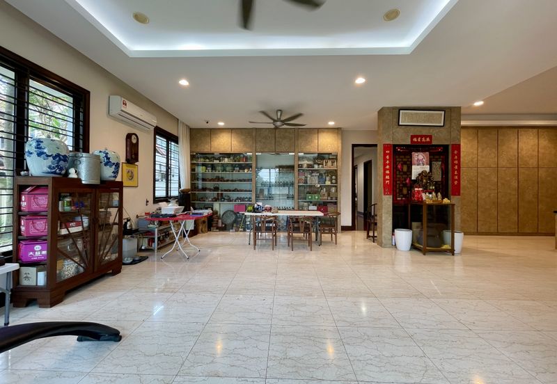 Jalan Bandar Kinrara 6B/8J 