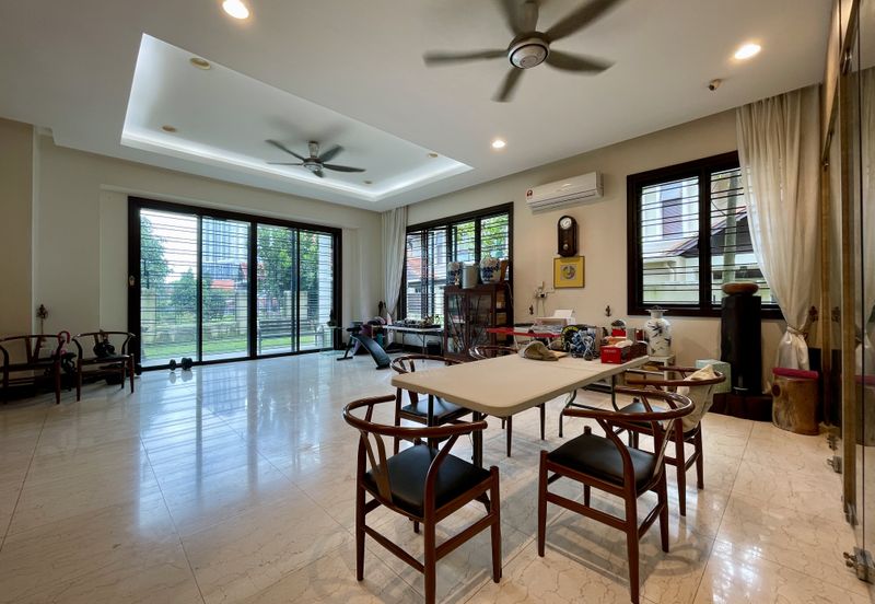 Jalan Bandar Kinrara 6B/8J 