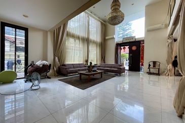 Jalan Bandar Kinrara 6B/8J 