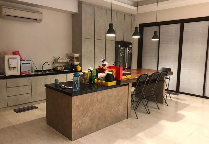 Jalan Bandar Kinrara 6B/8J 