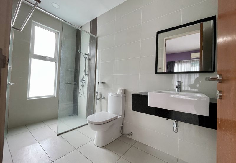 SL 9, Bandar Sungai Long