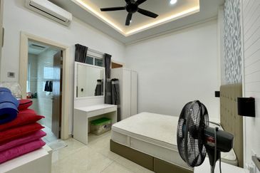 SL 9, Bandar Sungai Long