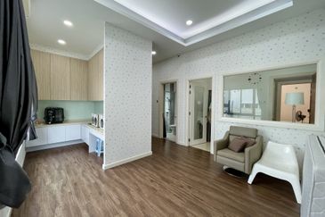 SL 9, Bandar Sungai Long