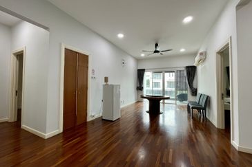 SL 9, Bandar Sungai Long