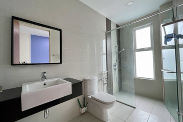 SL 9, Bandar Sungai Long