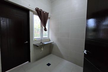 SL 14, Bandar Sungai Long