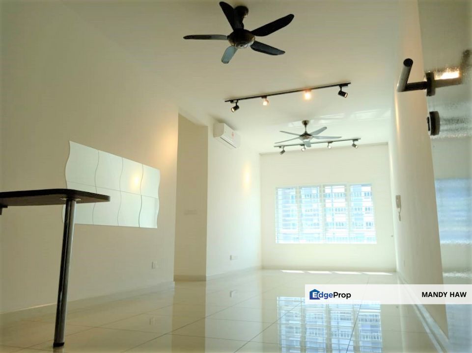 Rumah CANTIK SAVANNA Executive Suite Southville City Bangi, Move In Condition, 3r2b 2 carpark SEWA CEPAT, Selangor, Bangi