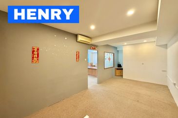 BEST CONDITION Gurney Tower Office For Sale at Persiaran Gurney Georgetown Penang