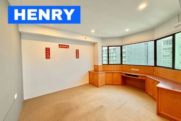 BEST CONDITION Gurney Tower Office For Sale at Persiaran Gurney Georgetown Penang